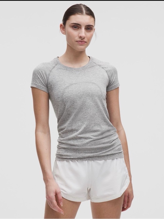 lululemon athletica Women's Short Sleeve Swiftly Tech Gray - Picture 4 of 4